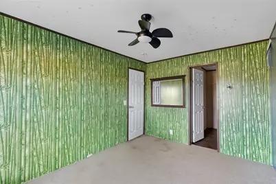 4423 W Bayshore Road, Anahuac, TX 77514 - Photo 23