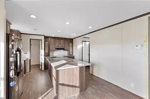 4423 W Bayshore Rd, Anahuac, TX 77514 - Photo 25