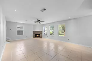 7909 Silver Oak Dr, Texas City, TX 77591 - Photo 3