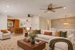 15334 Bratten Ln, Houston, TX 77598 - Photo 5
