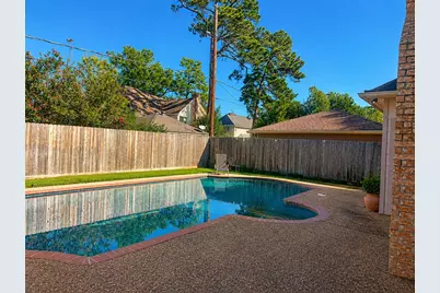 12126 Cypresswood Drive, Houston, TX 77070 - Photo 11