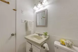 2205 Kingsdale Dr, Deer Park, TX 77536 - Photo 9