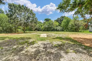 4922 County Rd 937B, Alvin, TX 77511 - Photo 11