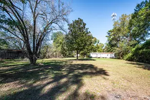 22688 Oakley Rd, New Caney, TX 77357 - Photo 9