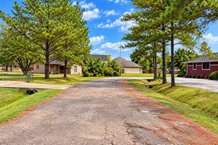 5021 Paula St, Houston, TX 77033 - Photo 9