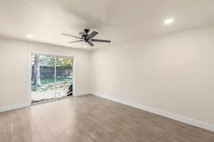 821 Mark St, Deer Park, TX 77571 - Photo 9