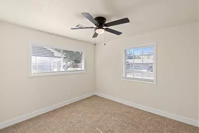 821 Mark St, Deer Park, TX 77571 - Photo 5