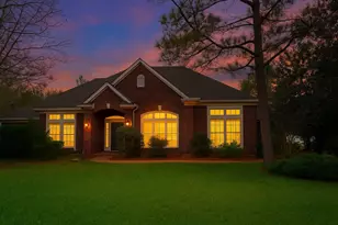 304 Scenic View Dr, Friendswood, TX 77546 - Photo 1