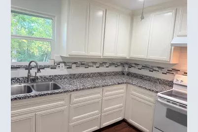 304 Jill Street, Conroe, TX 77303 - Photo 5