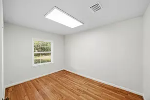 5109 Nina Lee Ln, Houston, TX 77092 - Photo 13