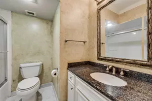 1300 Augusta Dr, Houston, TX 77057 - Photo 15