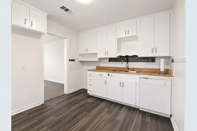 736 Kyle Street, Angleton, TX 77515 - Photo 5