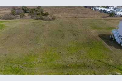 18047 Shaman Drive, Galveston, TX 77554 - Photo 5