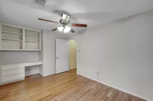92 S Bonneymead Cir, The Woodlands, TX 77381 - Photo 27