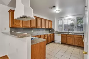 7211 Canda Ln, Houston, TX 77083 - Photo 9