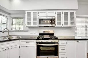 5310 Oak Cove Dr, Houston, TX 77091 - Photo 9