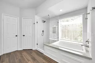 5310 Oak Cove Dr, Houston, TX 77091 - Photo 25