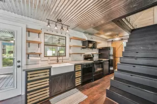 55 Hunters Creek Dr, Huntsville, TX 77340 - Photo 13