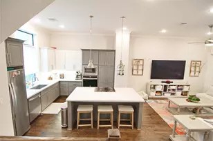 1806 Colonel Forbins Dr, Houston, TX 77043 - Photo 11