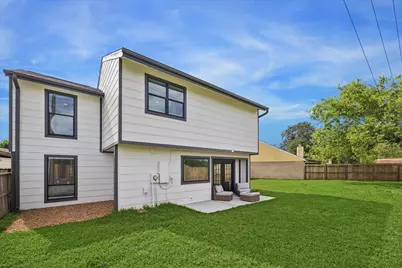 9203 Belle Park Drive, Houston, TX 77099 - Photo 31