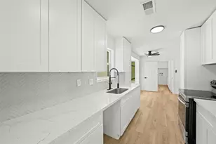 12335 Twin Pines, Conroe, TX 77303 - Photo 13