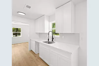 12335 Twin Pines, Conroe, TX 77303 - Photo 9