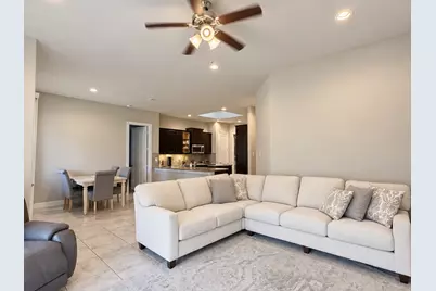 1122 Orange Dawn Drive, Richmond, TX 77406 - Photo 9