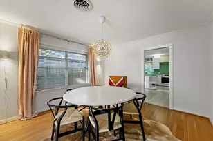 2052 Addison Rd, Houston, TX 77030 - Photo 7