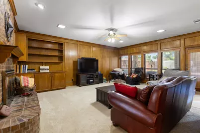 2112 Hunters Ridge, Carrollton, TX 75006 - Photo 9
