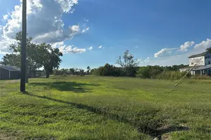 1414 Angle Rd, Angleton, TX 77515 - Photo 5