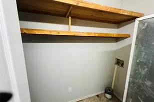 1414 Angle Rd, Angleton, TX 77515 - Photo 21