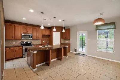 50 N Spinning Wheel Circle, The Woodlands, TX 77382 - Photo 7