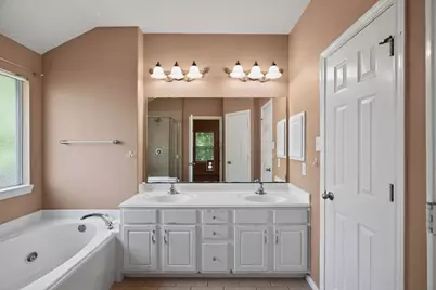 50 N Spinning Wheel Circle, The Woodlands, TX 77382 - Photo 21