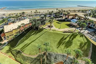 5220 Seawall Blvd, Galveston, TX 77551 - Photo 25