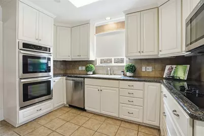 12318 Perthshire Road, Houston, TX 77024 - Photo 7