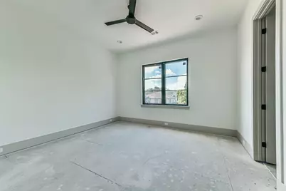 4927 Heatherglen Drive, Houston, TX 77096 - Photo 25
