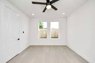 4310 Avron Dr, Stafford, TX 77477 - Photo 19