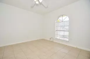 13467 Linden St, Sugar Land, TX 77498 - Photo 5