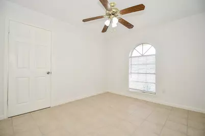 13467 Linden Street, Sugar Land, TX 77498 - Photo 3