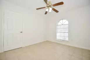 13467 Linden St, Sugar Land, TX 77498 - Photo 3