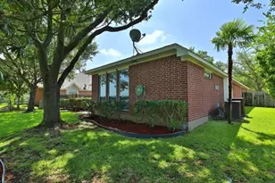 12318 Shadow Island Dr, Houston, TX 77082 - Photo 37