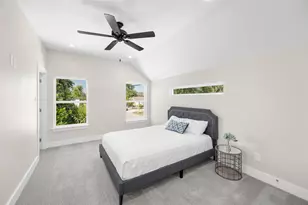 6831 Tuskegee St, Houston, TX 77091 - Photo 17