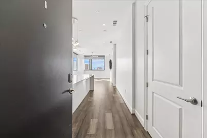 1211 Caroline Street #1504, Houston, TX 77002 - Photo 3