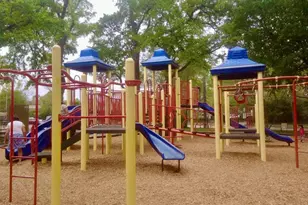 4500 Holly St St, Bellaire, TX 77401 - Photo 3