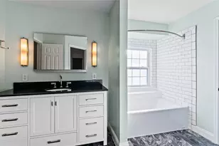 2215 Stanford St, Houston, TX 77006 - Photo 27