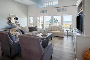 940 Raymond, Crystal Beach, TX 77650 - Photo 17