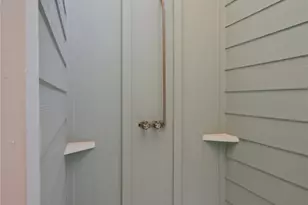 940 Raymond, Port Bolivar, TX 77650 - Photo 49