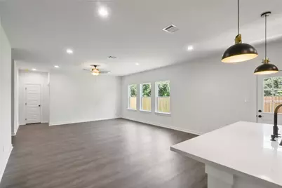 5815 Woodrow Street, Texas City, TX 77591 - Photo 7