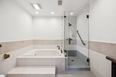 20 Town Oaks Place, Bellaire, TX 77401 - Photo 33