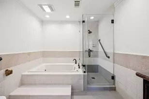 20 Town Oaks Pl, Bellaire, TX 77401 - Photo 33